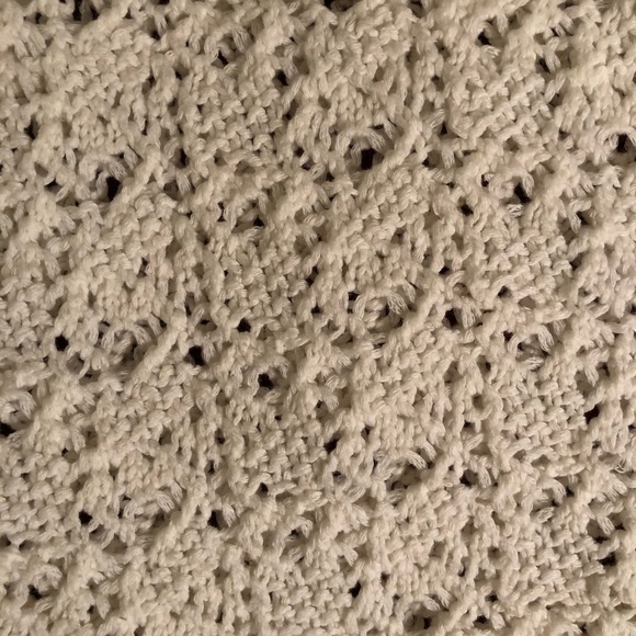 Abercrombie & Fitch white pullover knitted sweater - Picture 4 of 5